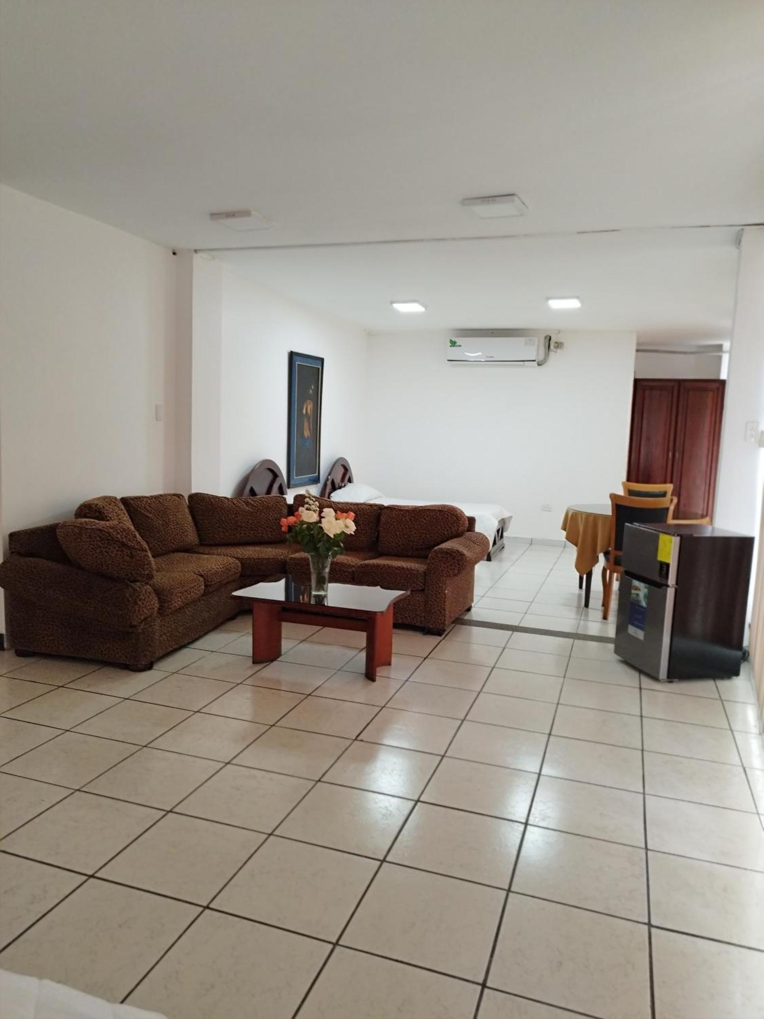 Hotel Puerta Del Sol Santo Domingo de los Colorados Extérieur photo