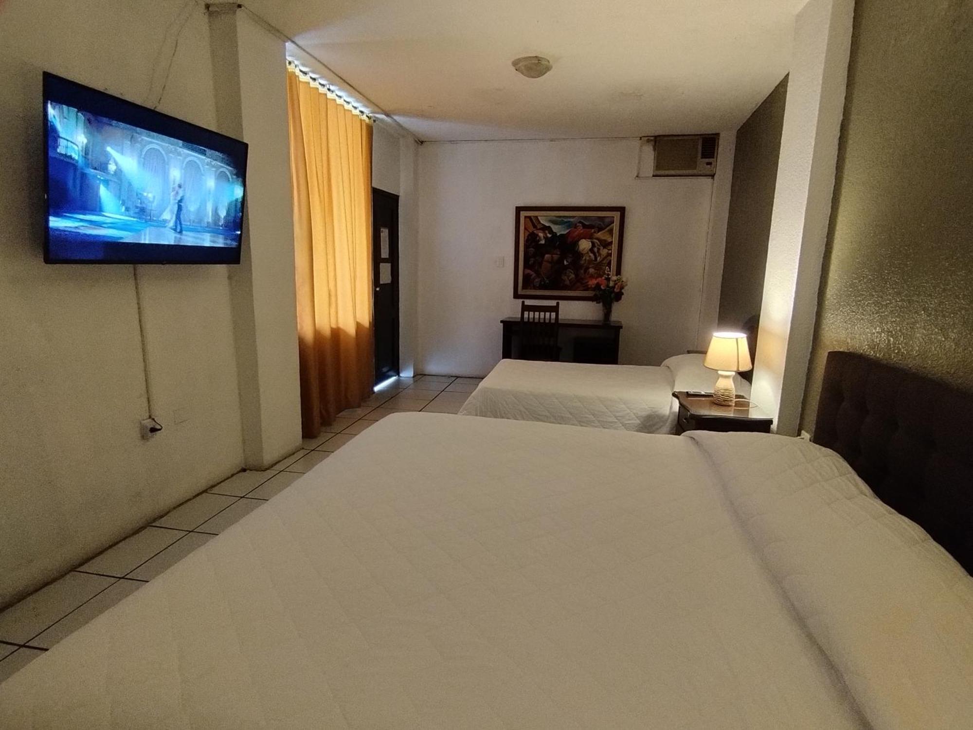 Hotel Puerta Del Sol Santo Domingo de los Colorados Extérieur photo