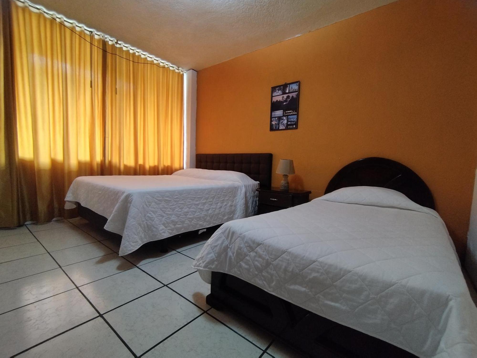 Hotel Puerta Del Sol Santo Domingo de los Colorados Extérieur photo