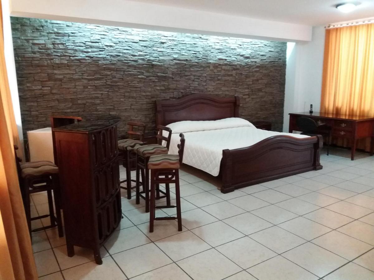 Hotel Puerta Del Sol Santo Domingo de los Colorados Extérieur photo