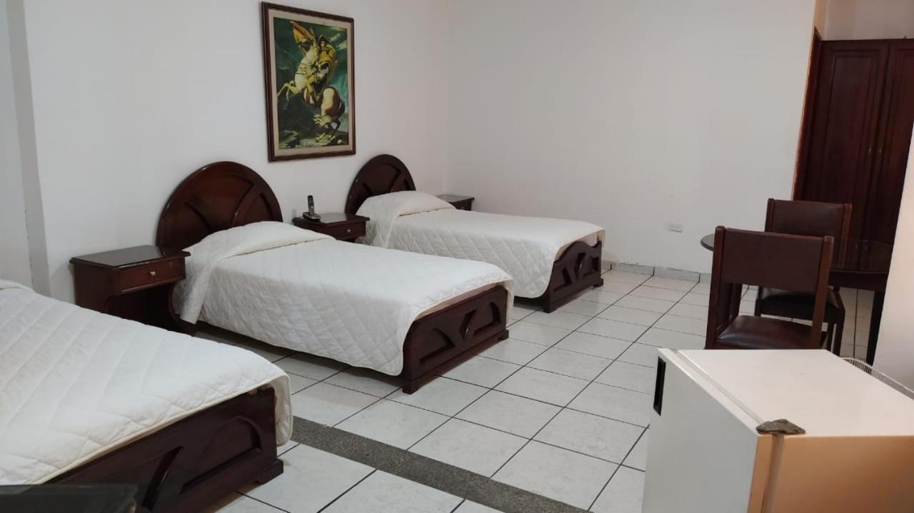 Hotel Puerta Del Sol Santo Domingo de los Colorados Extérieur photo